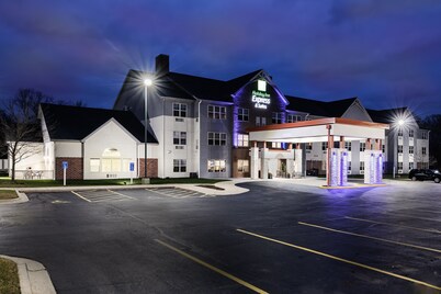 Holiday Inn Express & Suites Zion by IHG