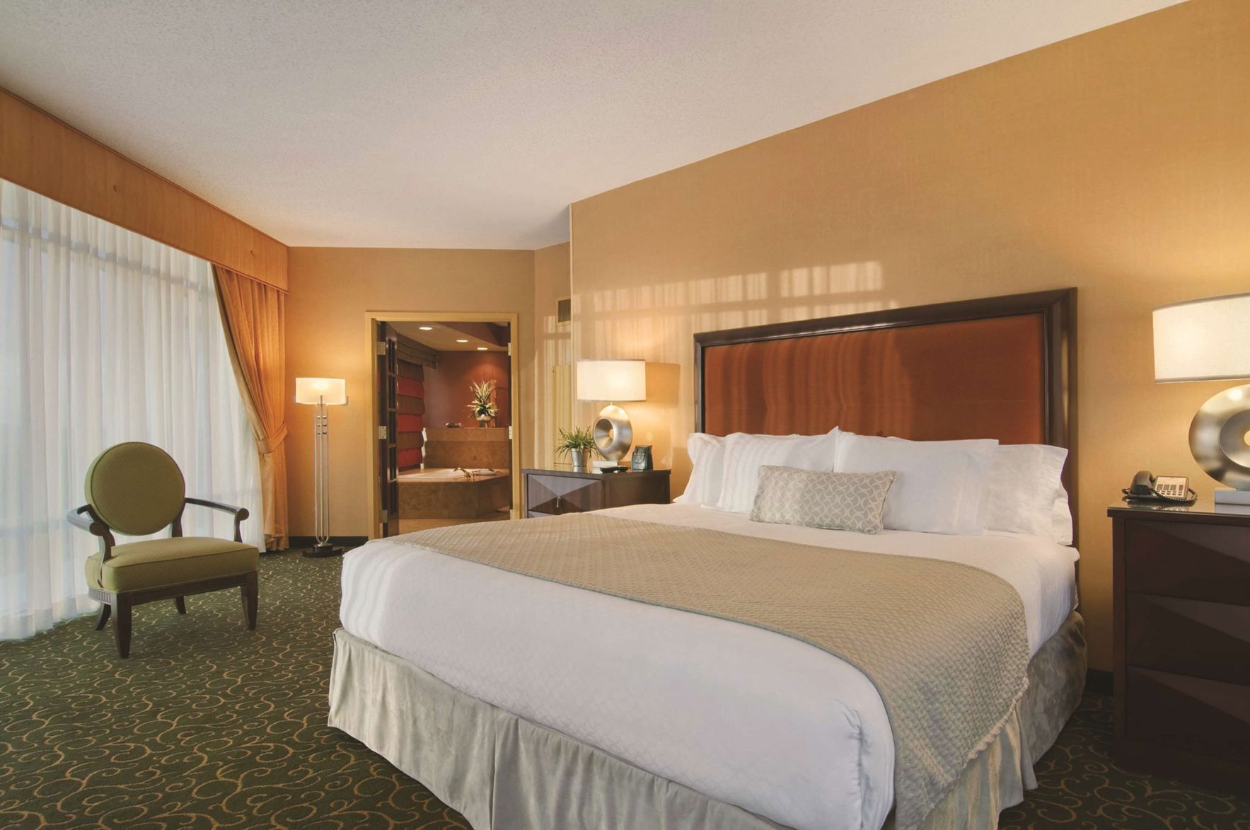 1 bedroom, premium bedding, in-room safe, desk