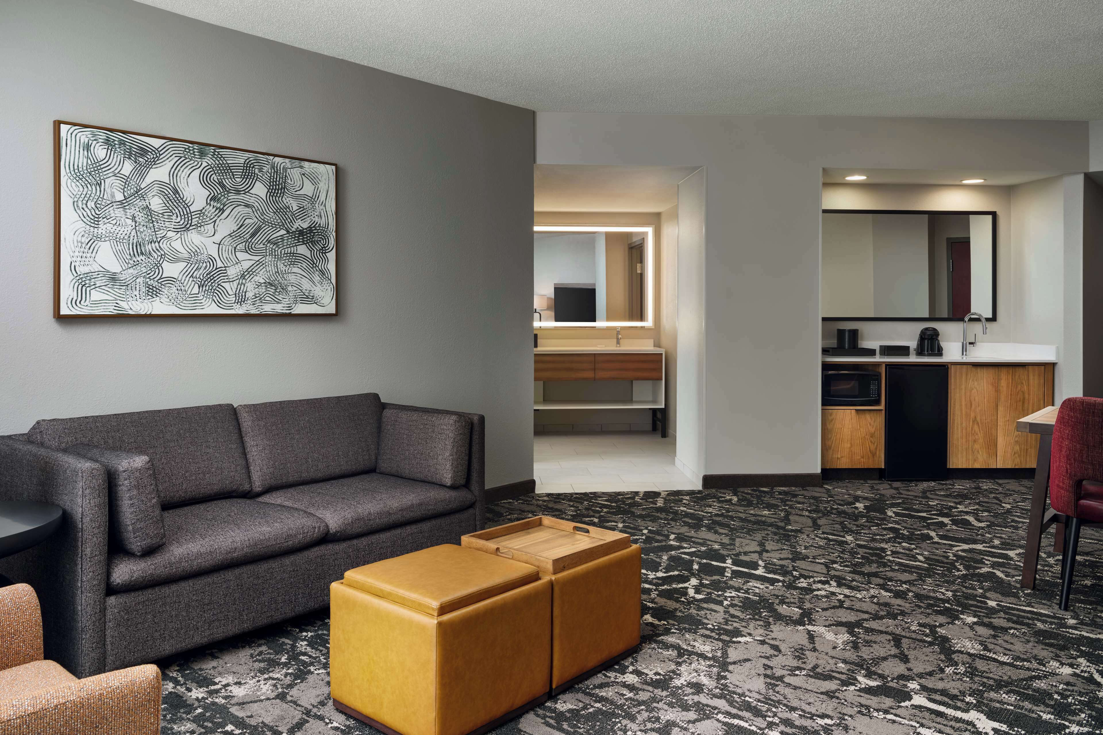 37-inch flat-screen tv with cable channels, tv, pay films