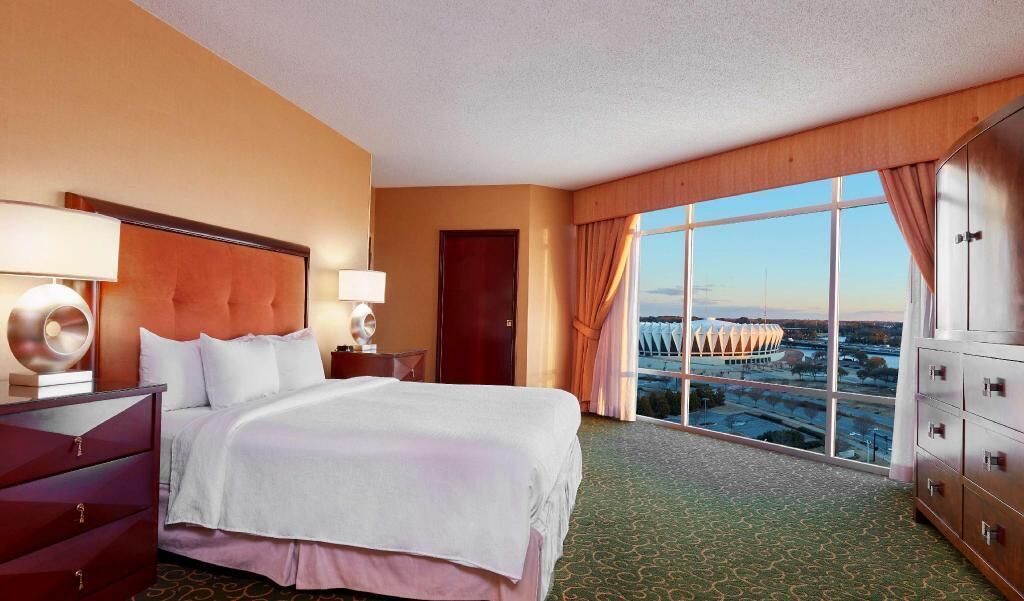1 bedroom, premium bedding, in-room safe, desk