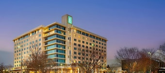 Embassy Suites by Hilton Hampton Convention Center