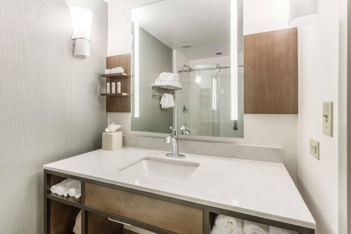 Free toiletries, hair dryer, towels