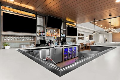 Hilton Garden Inn Suffolk Riverfront