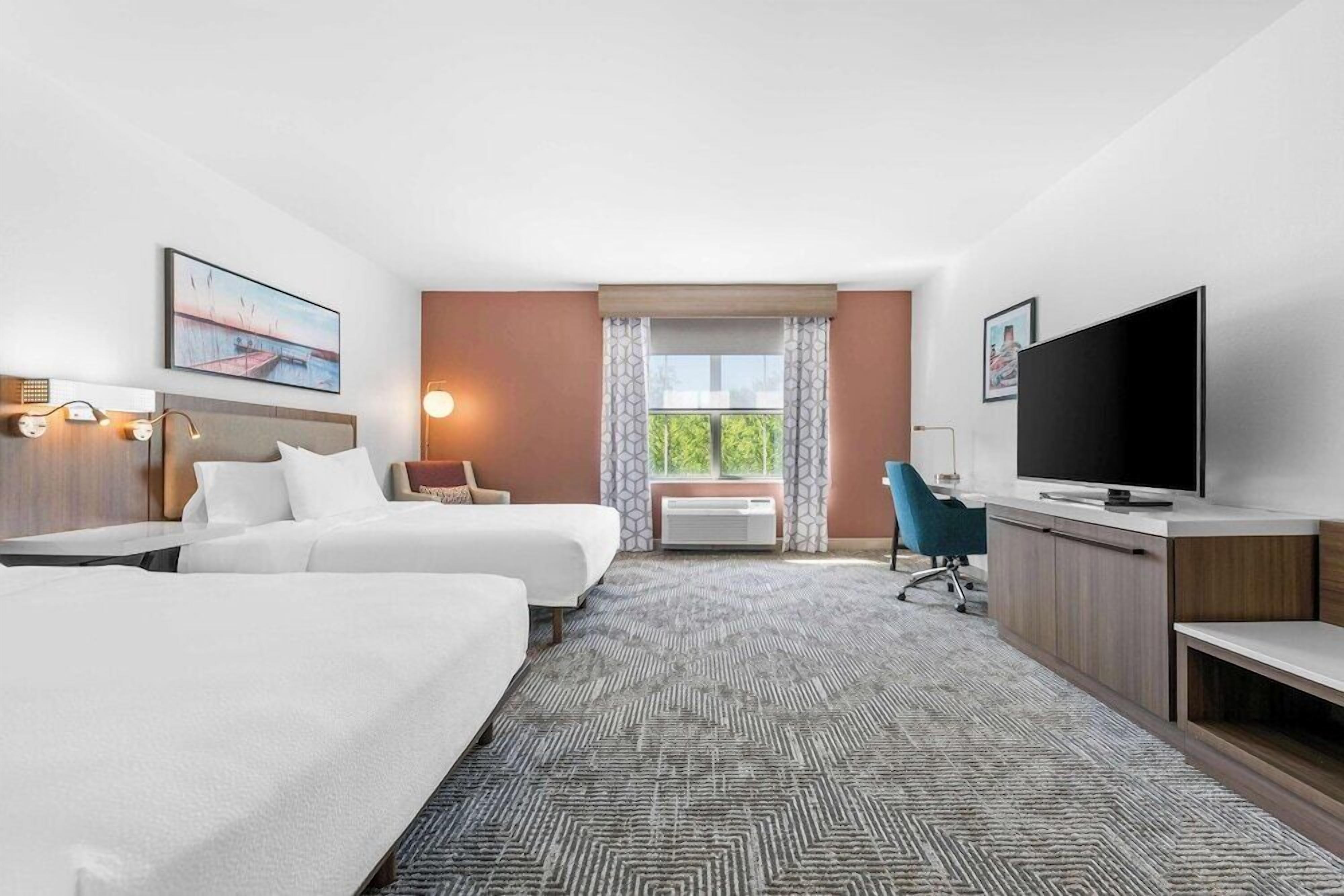 Iron/ironing board, free cribs/infant beds, rollaway beds, free WiFi