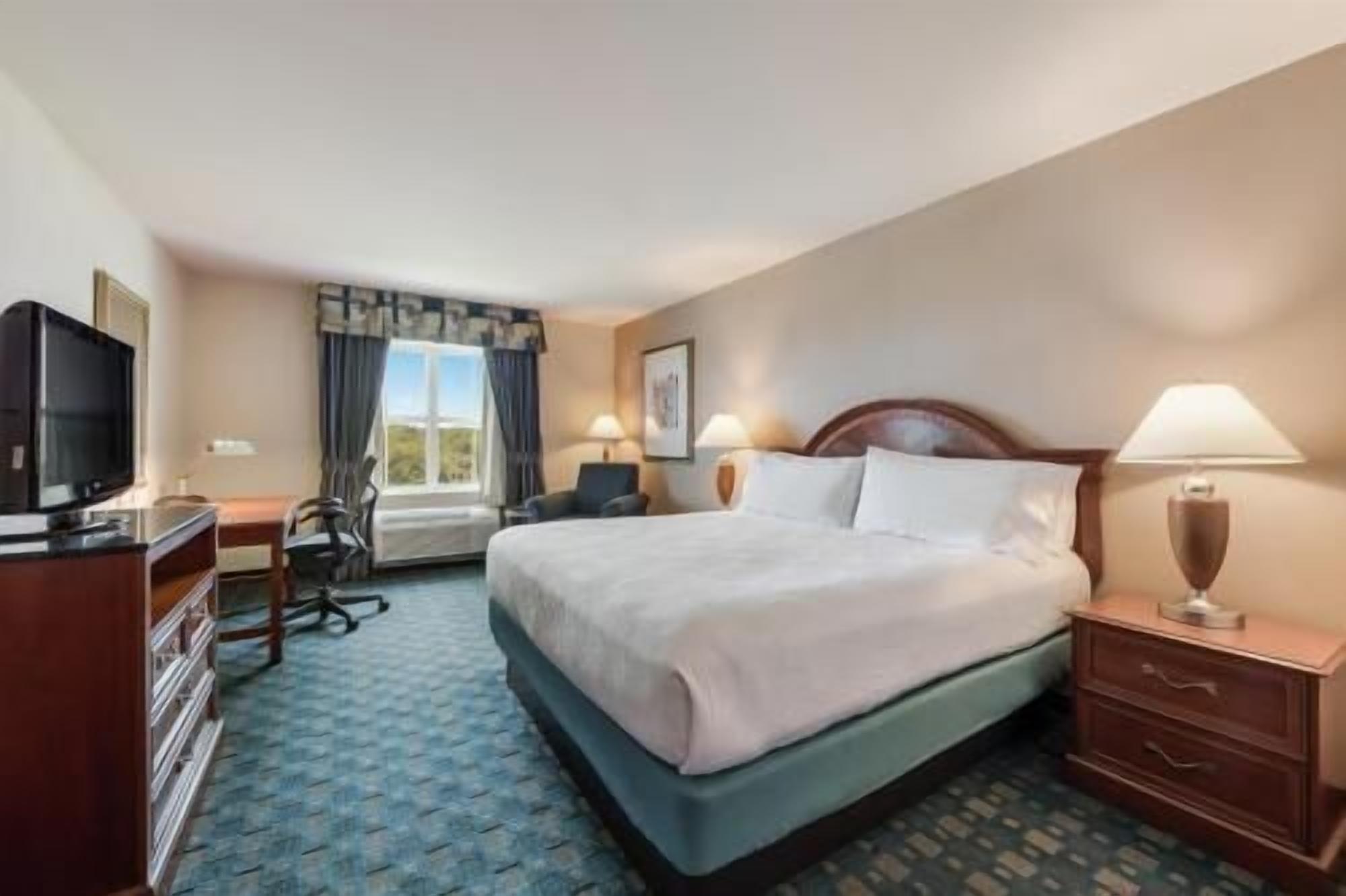 Iron/ironing board, free cribs/infant beds, rollaway beds, free WiFi