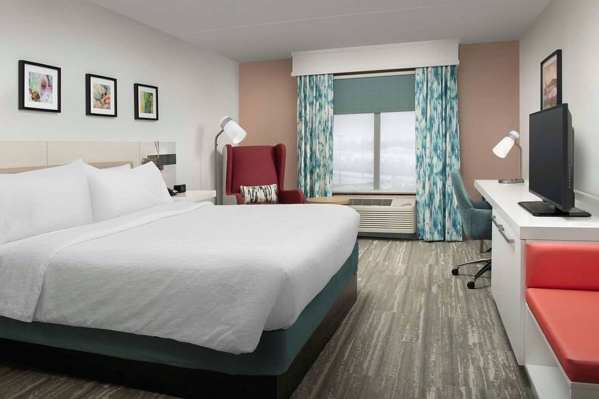 Hypo-allergenic bedding available, desk, laptop workspace