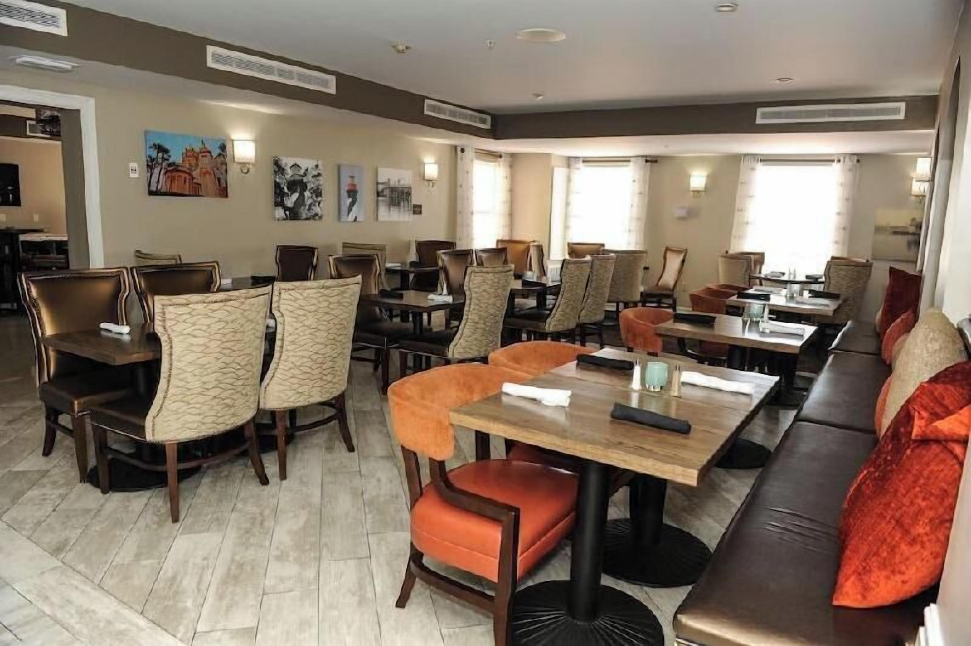 Ruokailu | Aamiainen, lounas ja illallinen