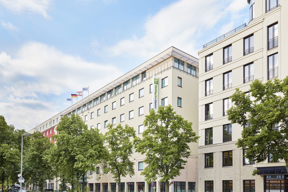 Holiday Inn Express Berlin City Centre by IHG
