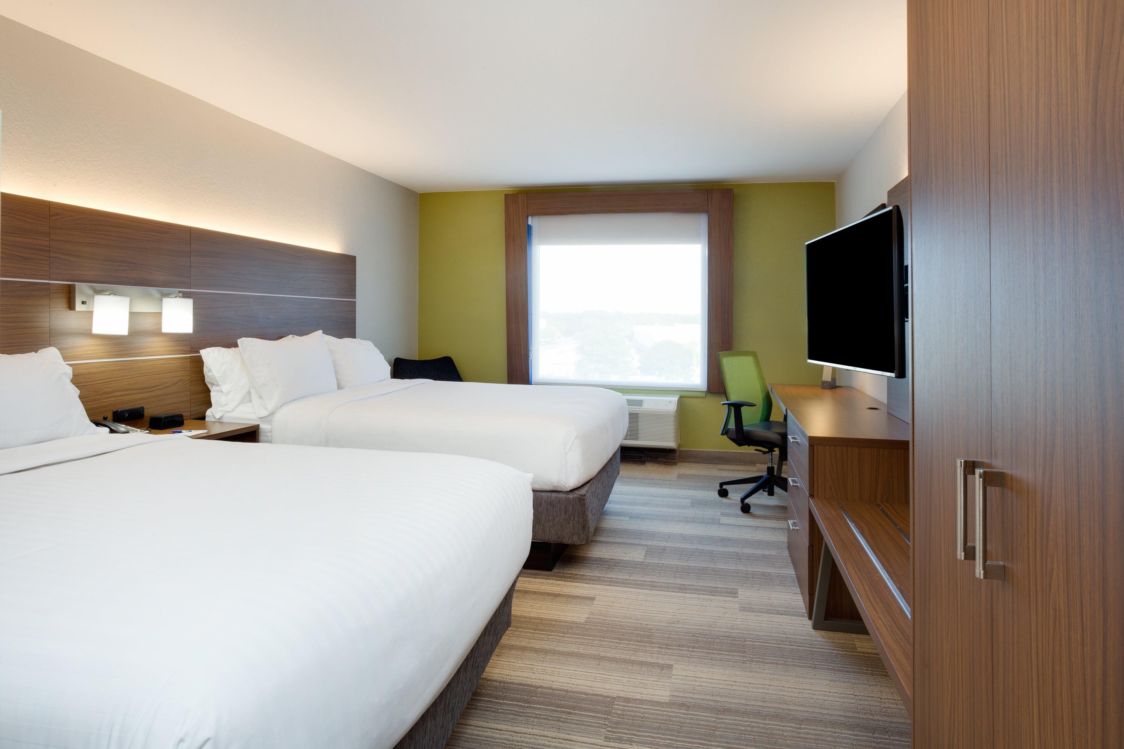 In-room safe, desk, iron/ironing board, free cribs/infant beds