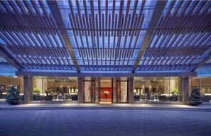 Front of property - Grand Hyatt Hangzhou (Hangzhou)