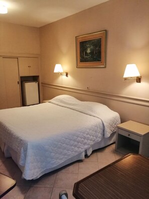 Minibar, in-room safe, individually decorated, individually furnished