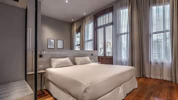 Standard Double Room | Down comforters, minibar, in-room safe, desk