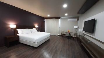 Minibar, coffres-forts dans les chambres, ameublement personnalisé