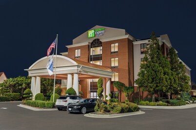 Holiday Inn Express McDonough by IHG