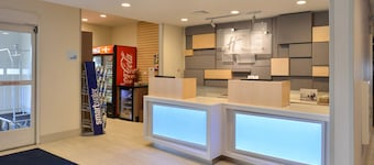 Holiday Inn Express and Suites Stevens Point by IHG