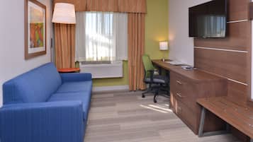 Kamar Standar | Seprai premium, brankas, meja kerja, dan setrika/meja setrika