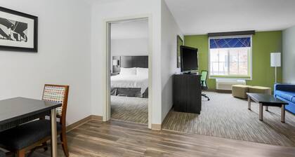 Holiday Inn Express Lancaster by IHG