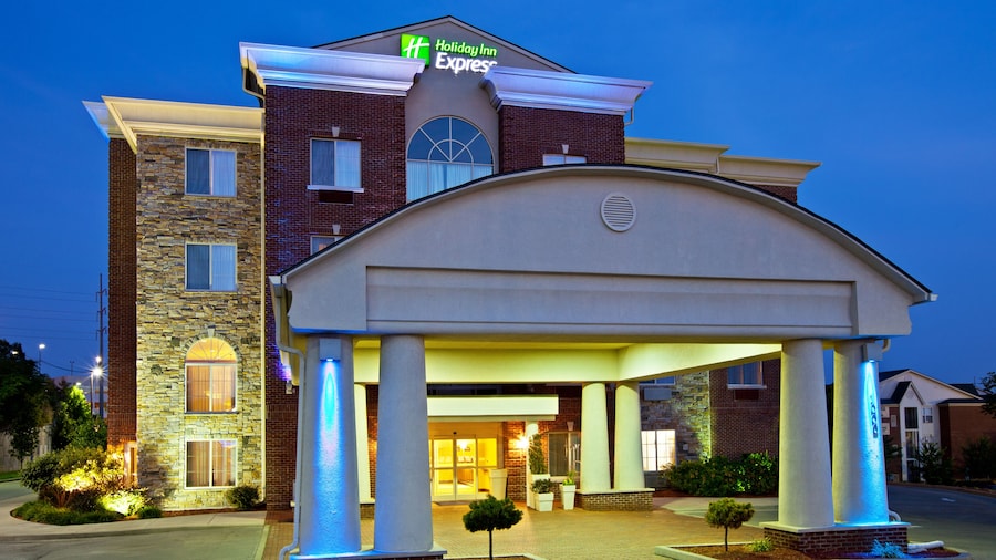 Holiday Inn Express Hotel & Suites Lexington-Downtown by IHG