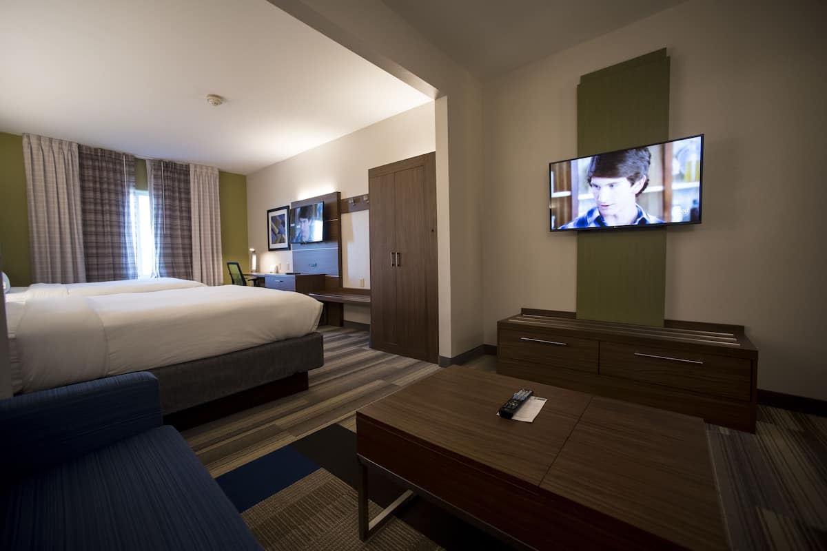 suite, 2 queen beds (addl living area) | 1 bedroom, premium bedding, in-room safe, desk