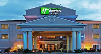 Holiday Inn Express & Suites Chickasha, an IHG Hotel