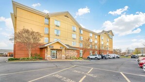 Exterior - Extended Stay America Suites Chesapeake Greenbrier Circle (Chesapeake)