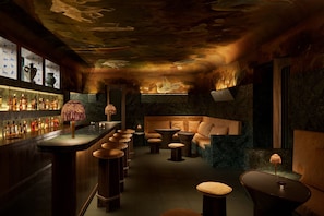 Room (The Esencia Mansion) | Snack bar