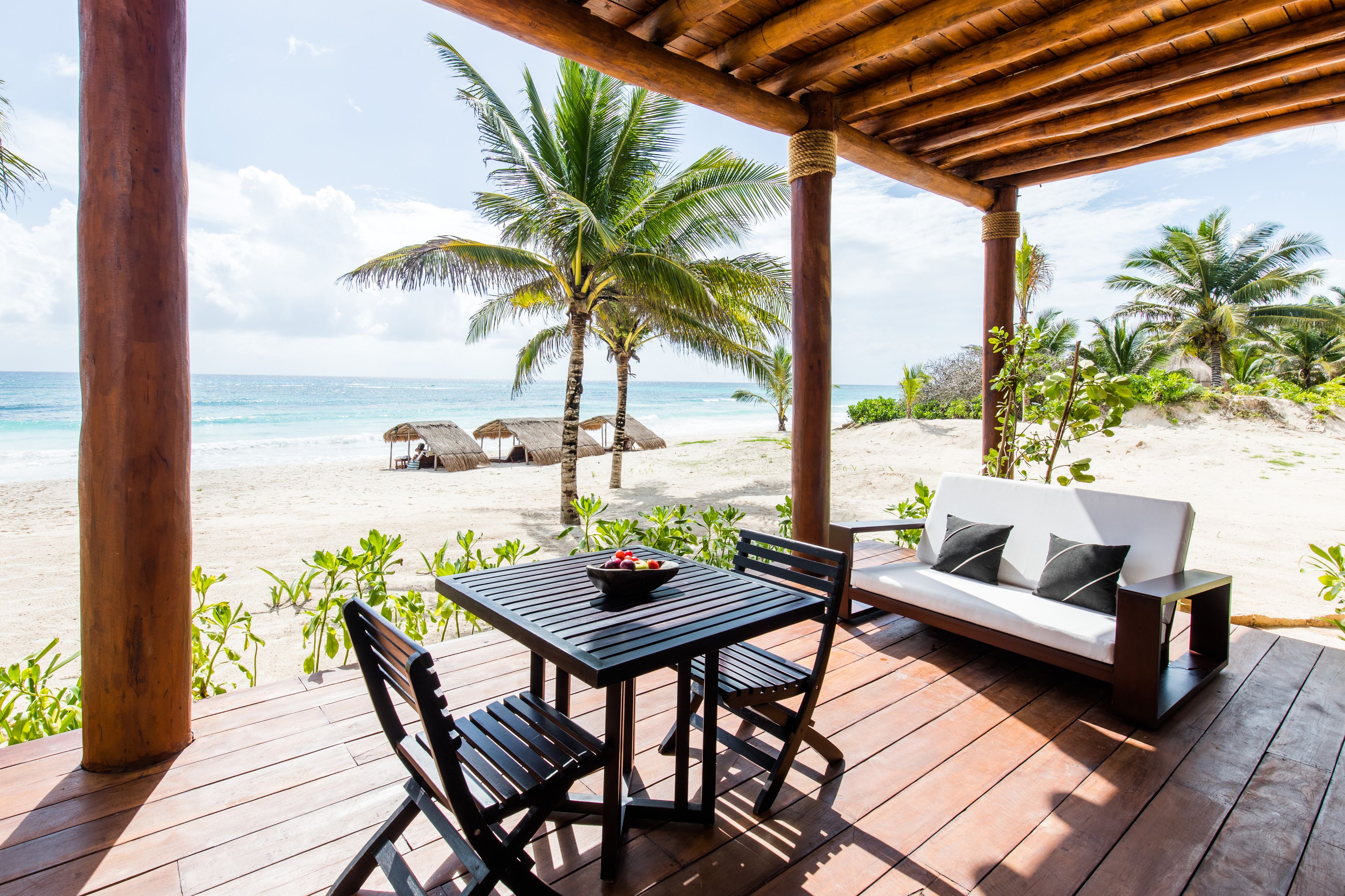 Suite (Beach) | Terrace/patio