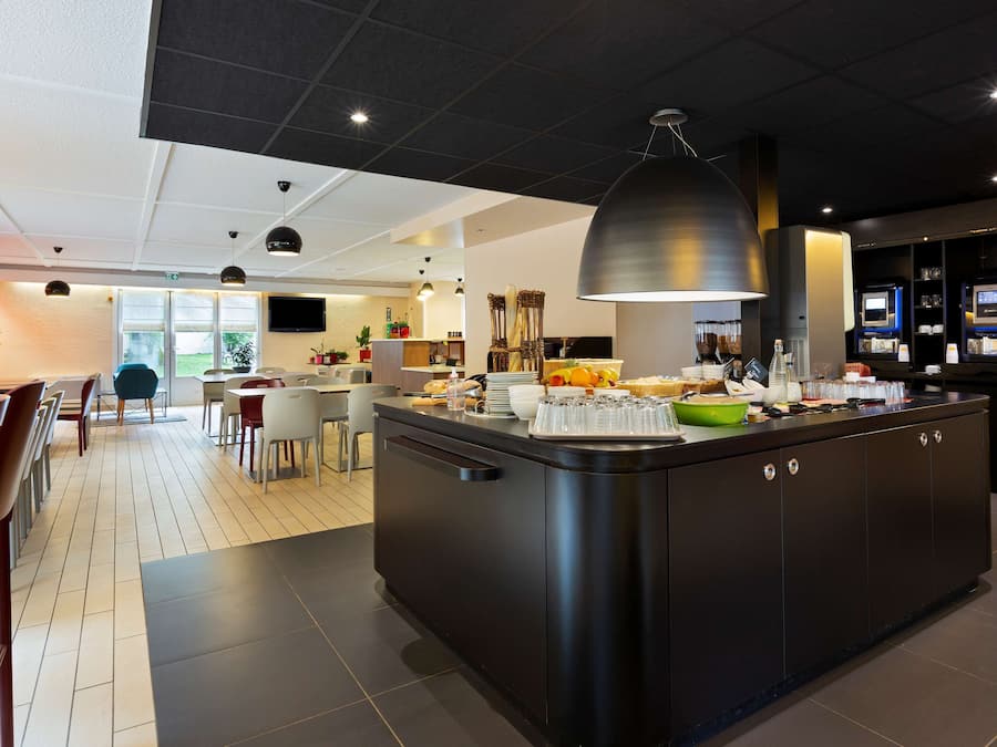 Tägliches Frühstücksbuffet gegen Gebühr