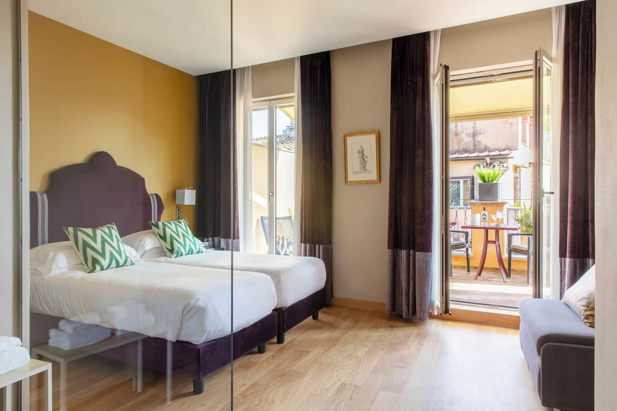 Deluxe Double or Twin Room with Terrace, City View | 1 bedroom, pillowtop beds, minibar, in-room safe