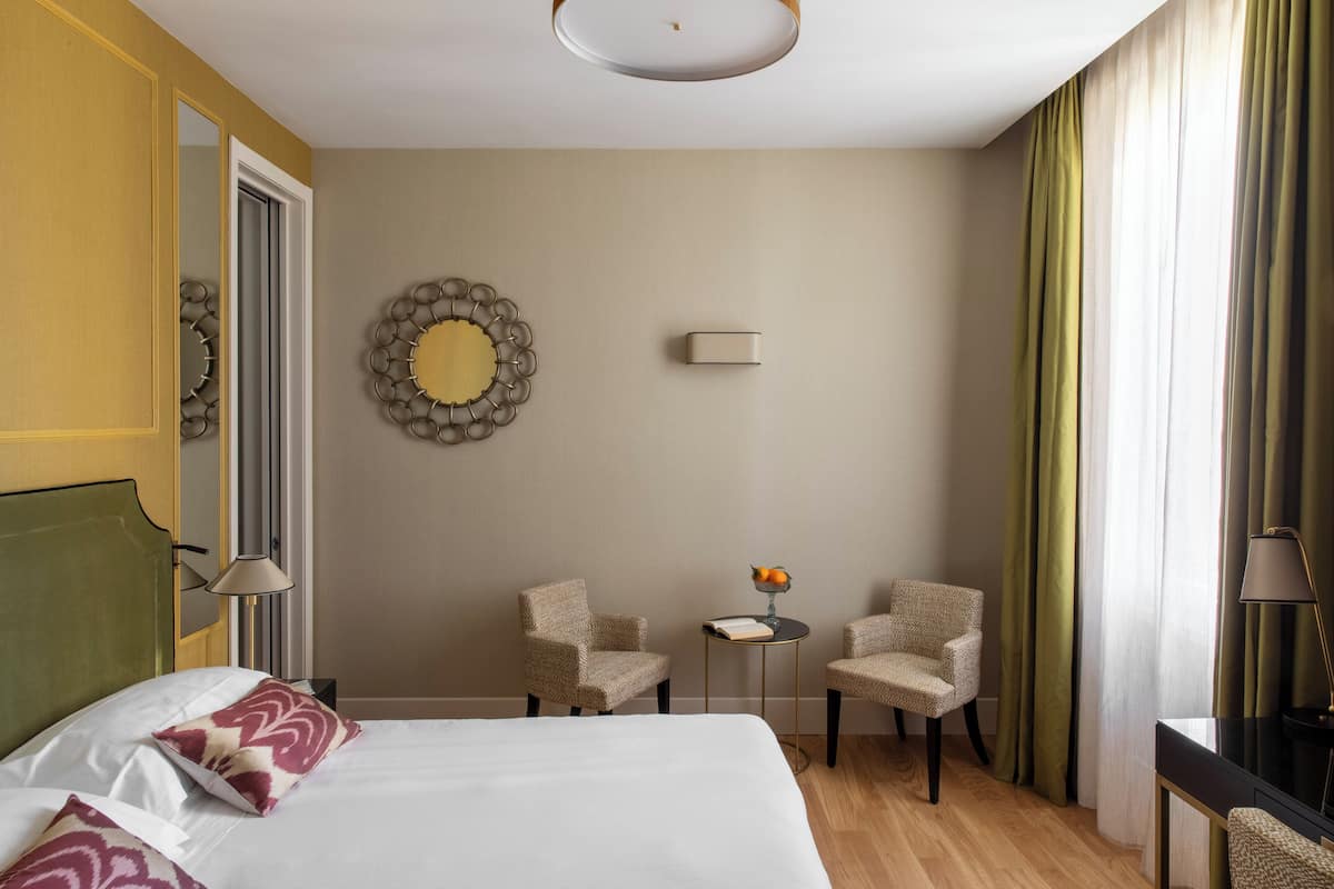 Executive Double or Twin Room, City View | Premium bedding, down comforters, pillowtop beds, minibar