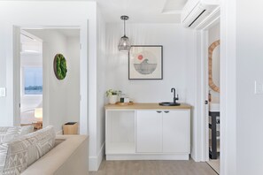 Premium Suite, 1 Bedroom, Balcony, Ocean View | Premium bedding, memory-foam beds, in-room safe, iron/ironing board - Laguna Surf Lodge by SCP Hotels (Laguna Beach)