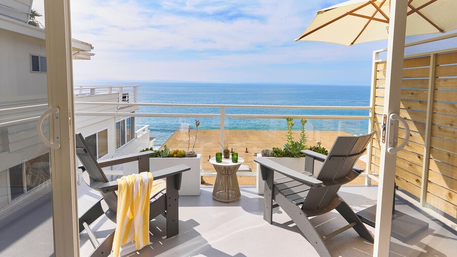 Laguna Surf Lodge by SCP Hotels