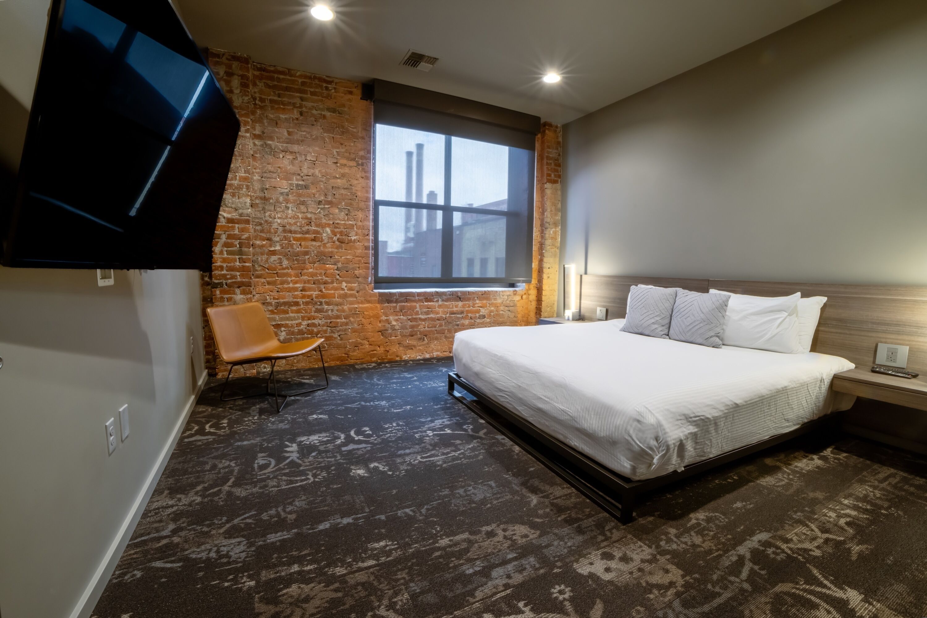 Photo - Montvale Hotel
