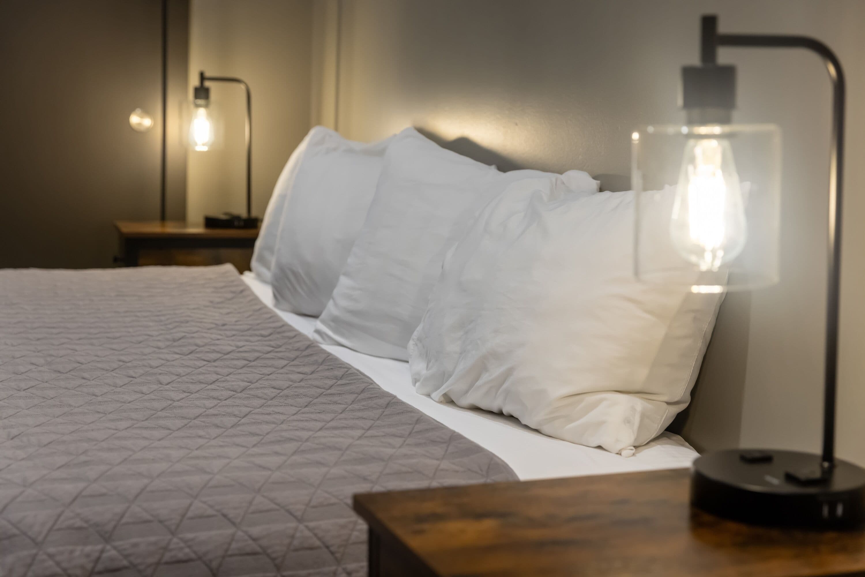 Photo - Montvale Hotel