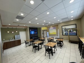 Free daily on-the-go breakfast 