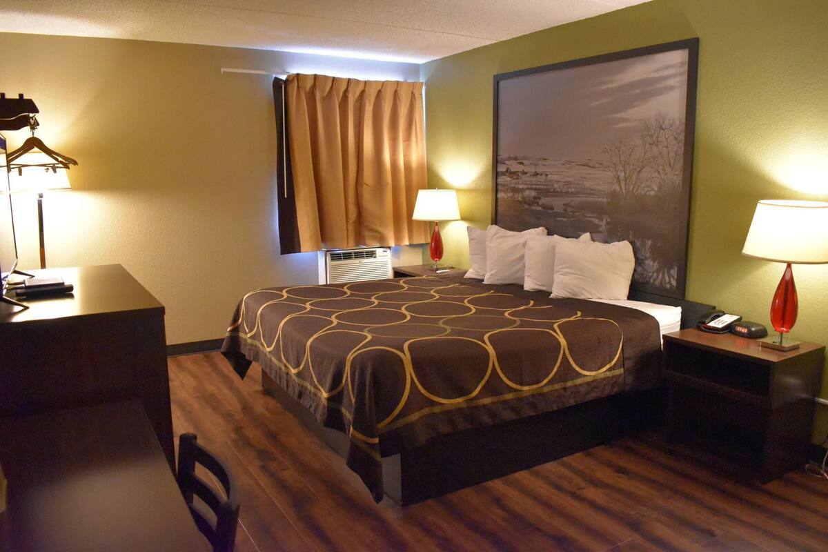Desk, laptop workspace, free cribs/infant beds, free WiFi