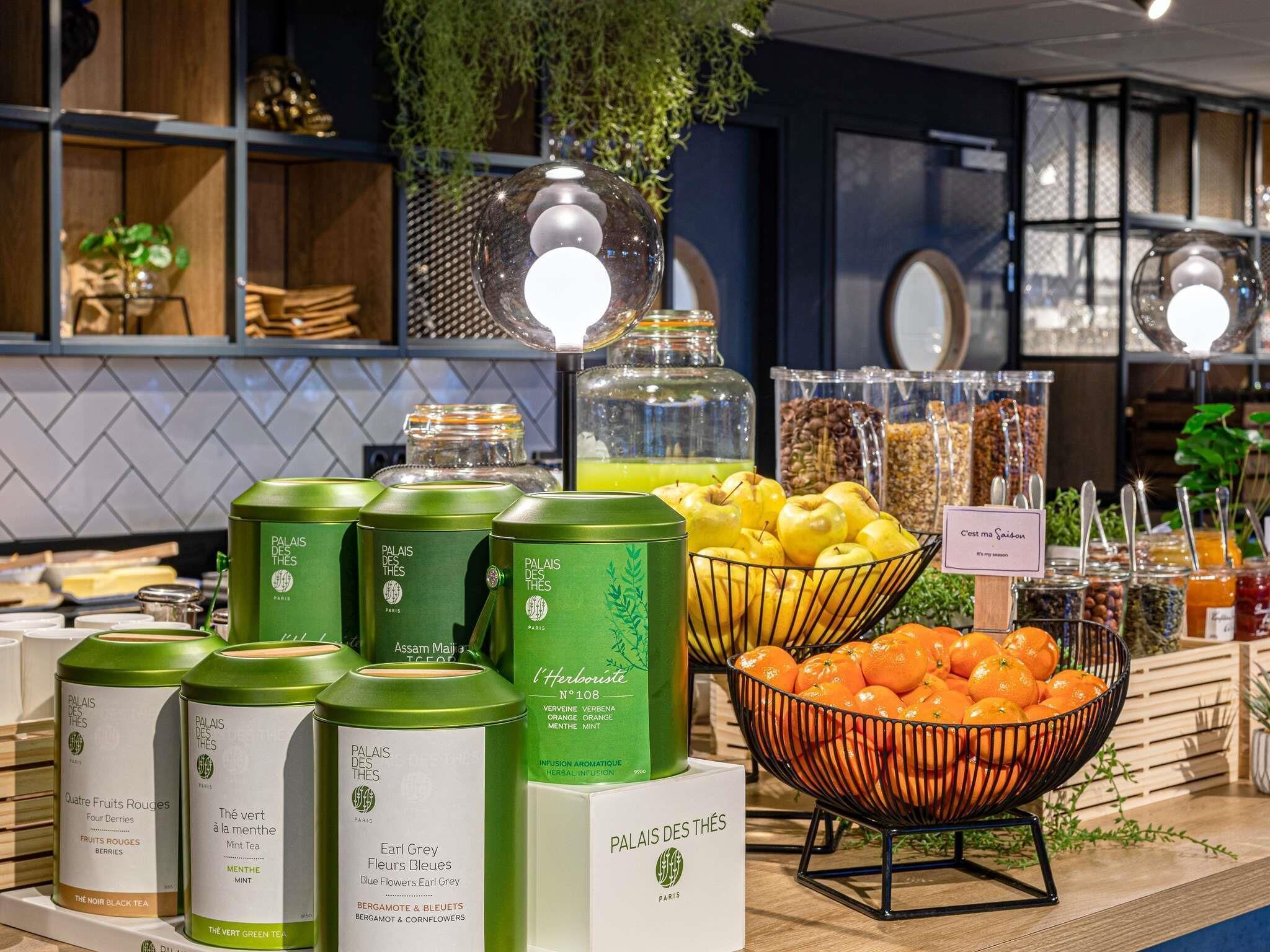Petit déjeuner buffet servi tous les jours en supplément