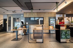 Reception - ibis Barcelona Montmelo-Granollers (Granollers)