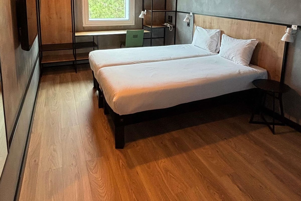 Standard Room, 2 Single Beds