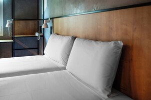 Habitación estándar, 2 camas individuales | Escritorio, cortinas opacas, sistema de insonorización