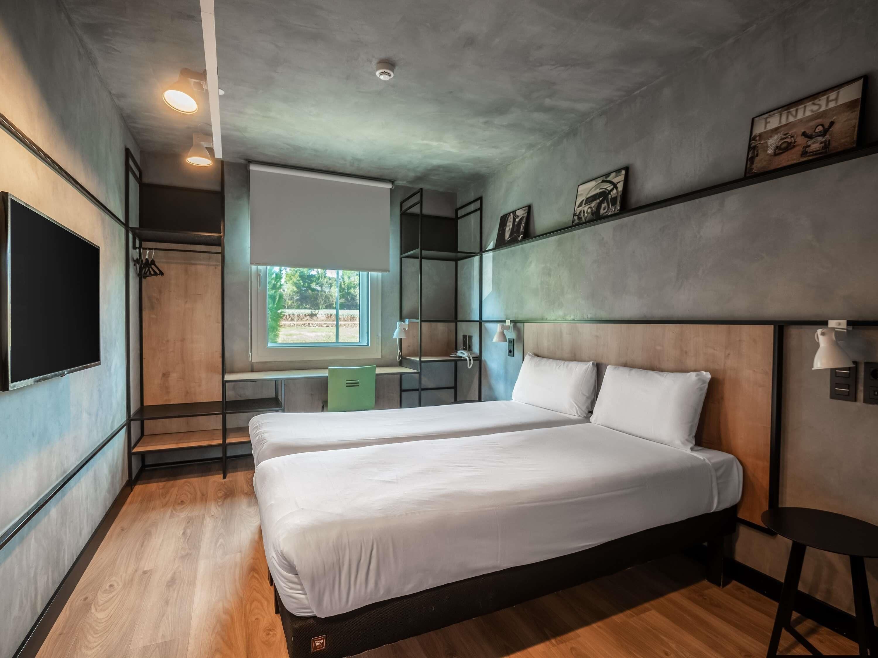 Standard Room, 2 Single Beds