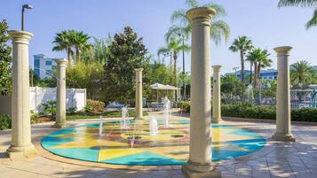Indoor pool, 3 outdoor pools
