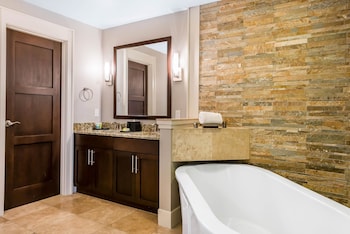 Deluxe Suite, 2 Bedrooms, Non Smoking | Bathroom | Combined shower/tub, designer toiletries, hair dryer, towels at Bluegreen Vacations Fountains, Ascend Resort Collection