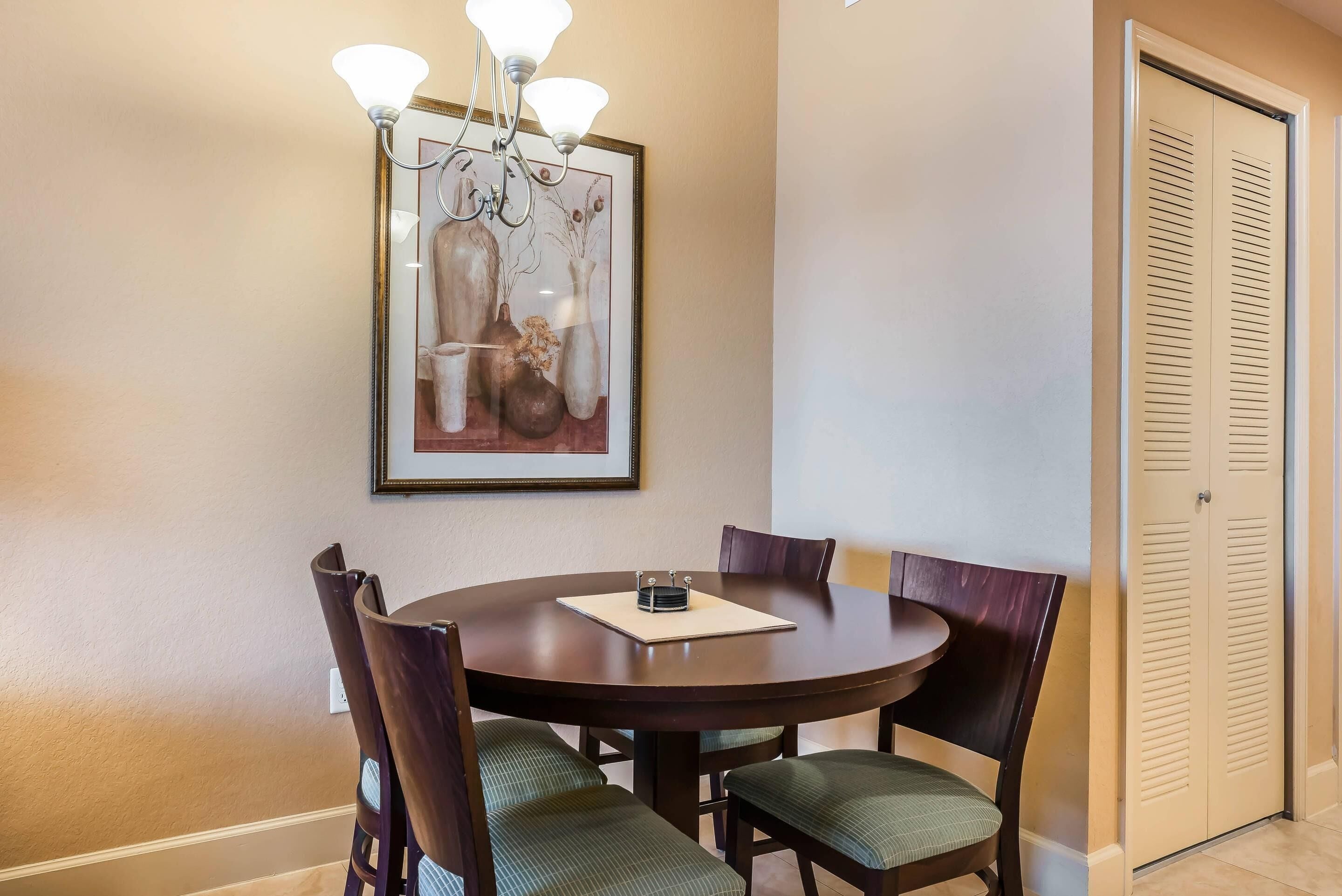 Suite, 1 Schlafzimmer, Nichtraucher | Zimmersafe, Verdunkelungsvorhänge, Bügeleisen/Bügelbrett, Bettwäsche