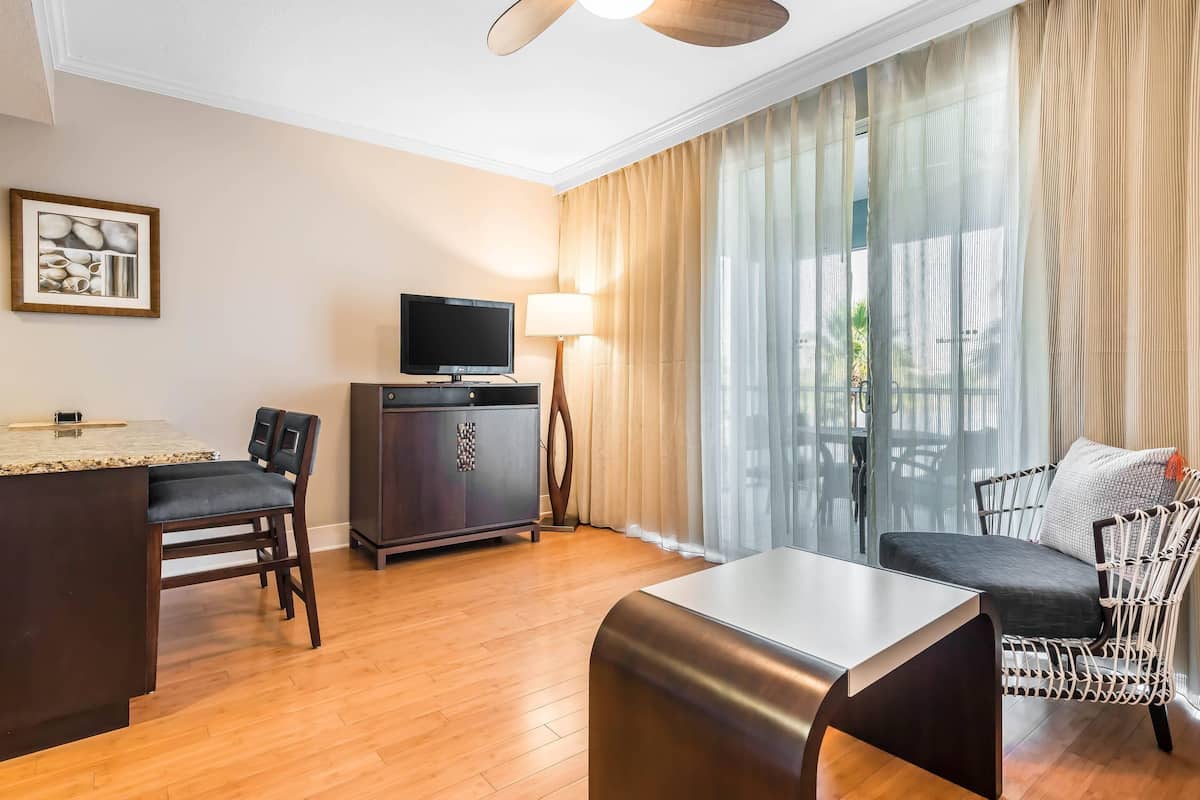 Coffres-forts dans les chambres, rideaux occultants