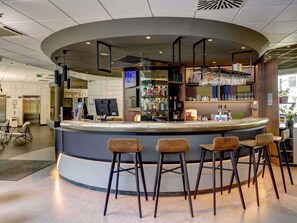 Bar (en el alojamiento)