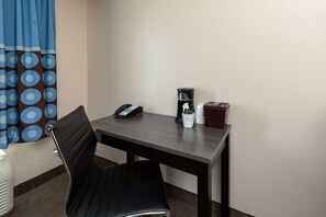 Individually furnished, desk, laptop workspace, iron/ironing board - Super 8 by Wyndham Garland/Rowlett/East Dallas Area (Garland)