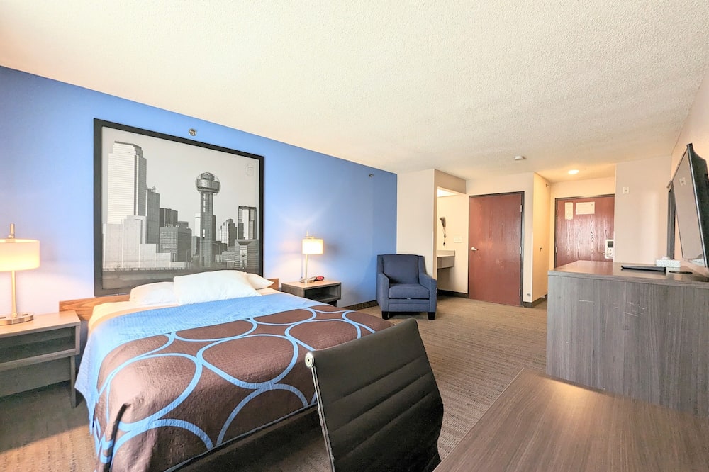 Super 8 by Wyndham Garland/Rowlett/East Dallas Area