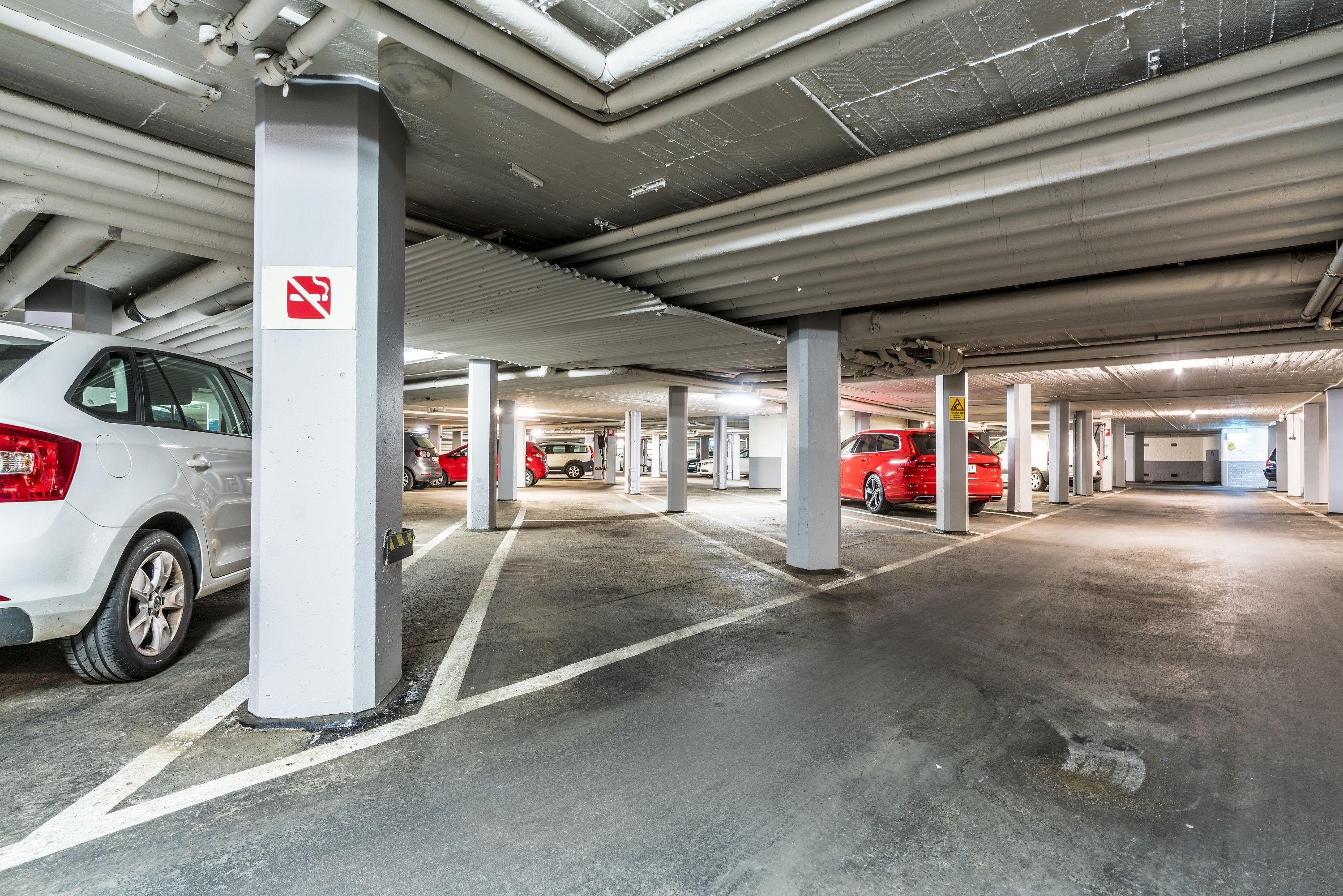 self-parking (surcharge) 290 per night