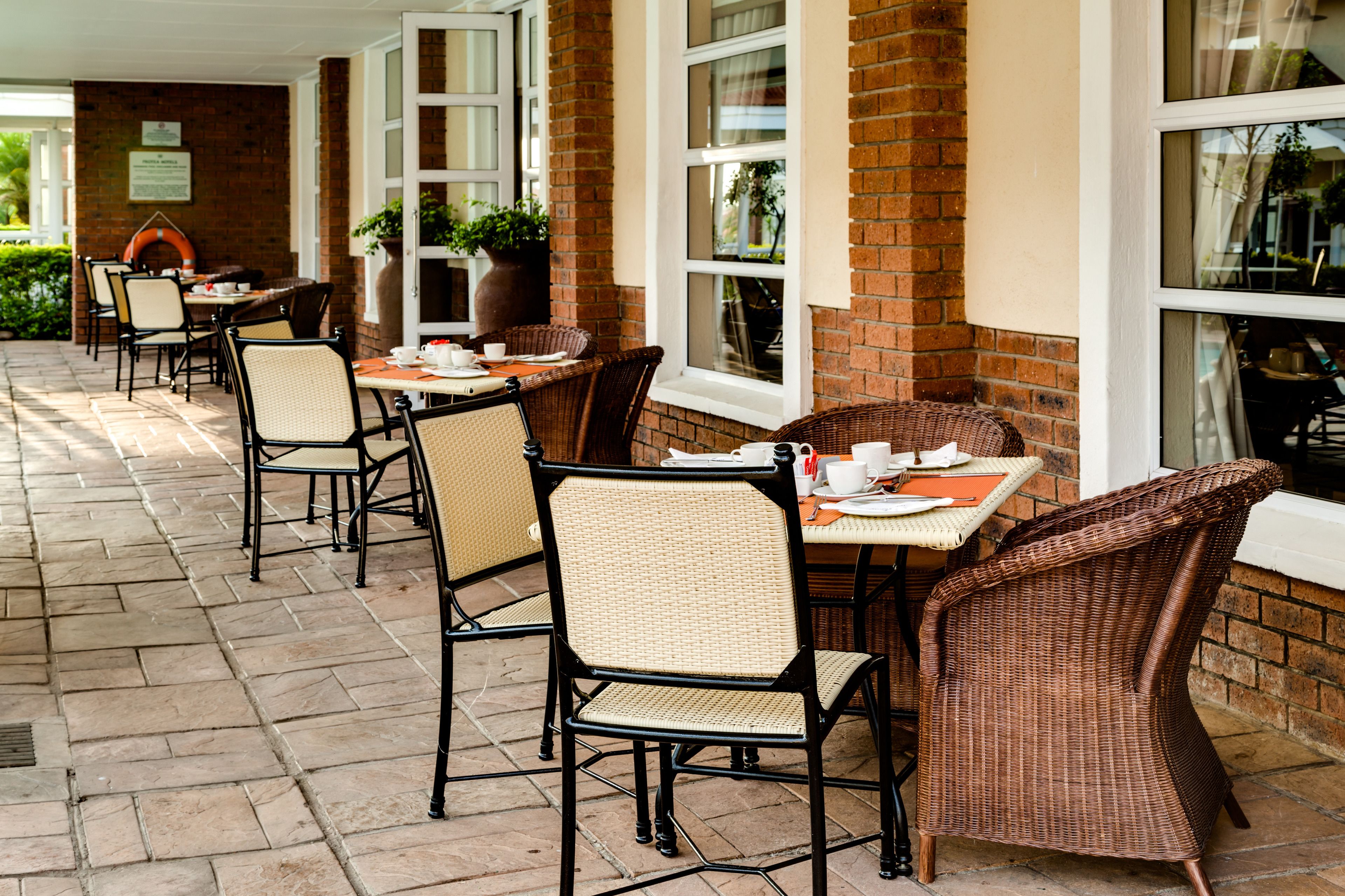 Breakfast, lunch and dinner served